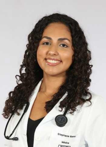 Dra. Stephanie Dos Santos Bueno