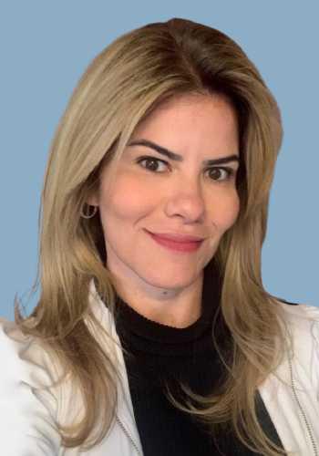 Dra. Daniella Campos Oliveira
