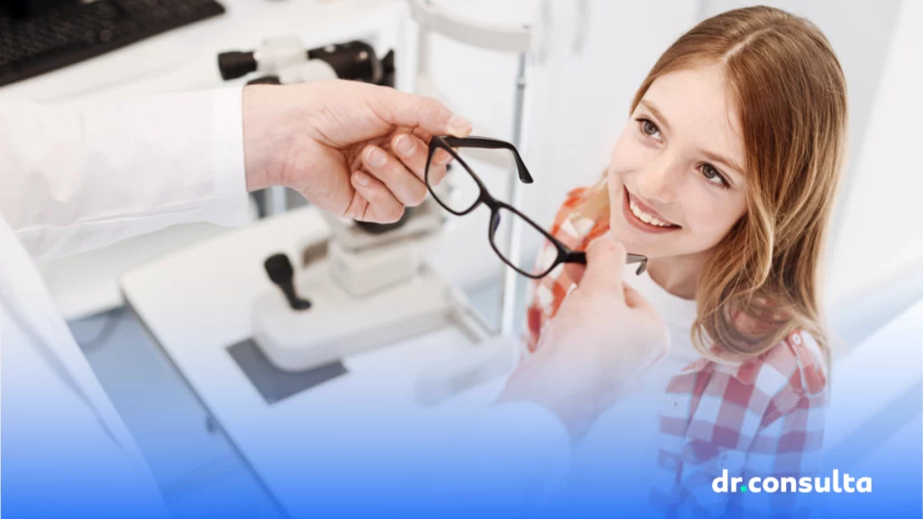 Qual a importância da consulta com oftalmologista na infância?