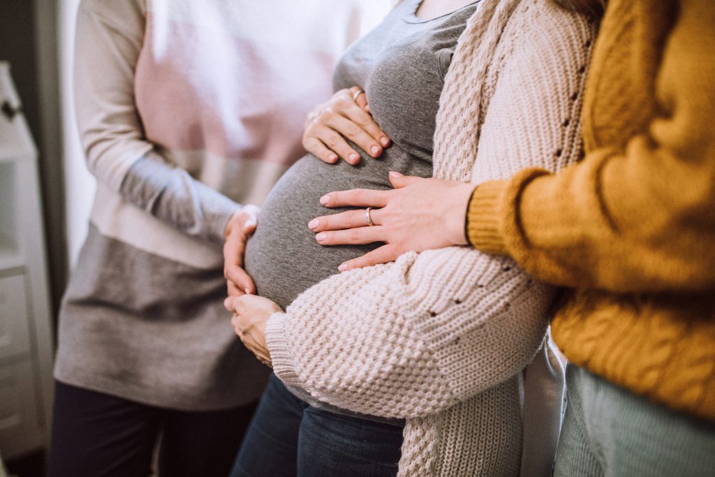 4 cuidados essenciais com a saúde durante a gestação