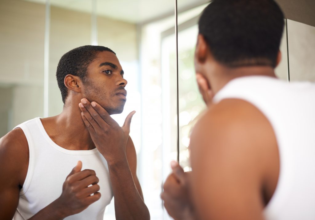 5 dicas para manter a pele masculina limpa e saudável