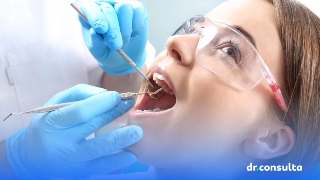 dr.consulta - criança fazendo tratamento odontológico em consultório com dentista