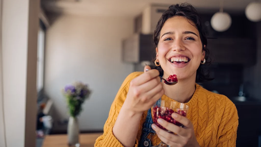 6 benefícios das frutas vermelhas para além da cor