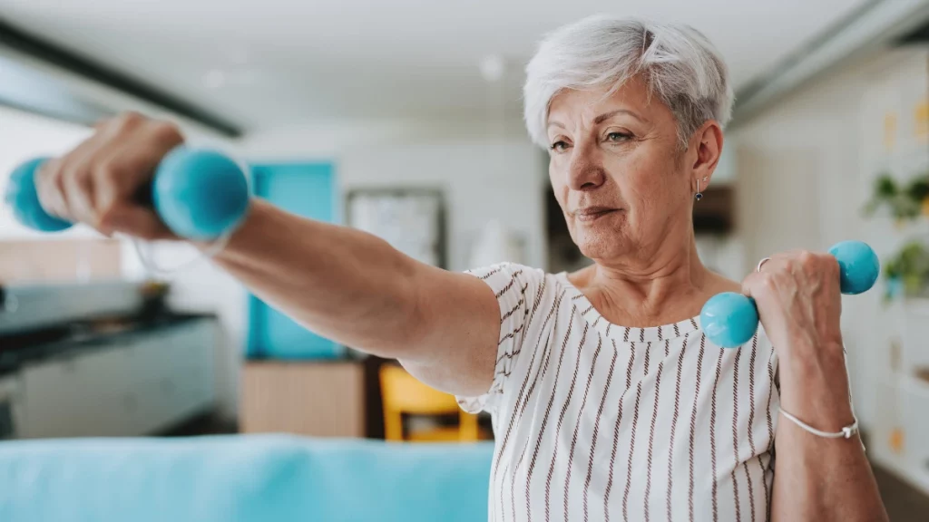 dr.consulta - Mulher idosa fazendo exercício