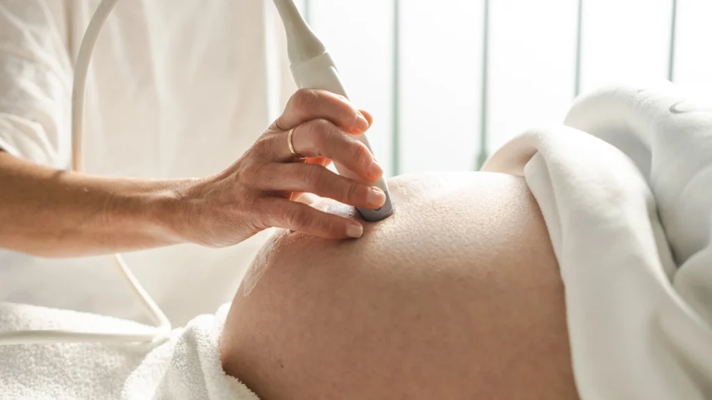 Conheça os exames do pré-natal e saiba quando realizá-los