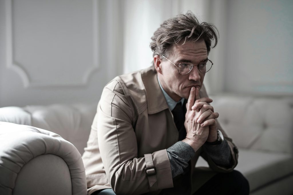 Saúde mental masculina: por que a depressão ainda é tabu entre os homens